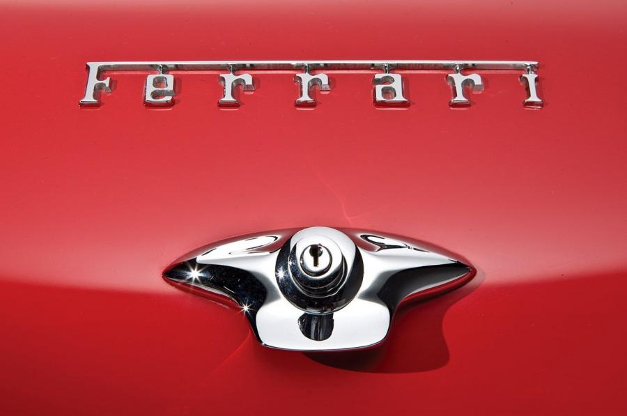  Ferrari 250 GT California 1962 года  (фото 25 из 29)